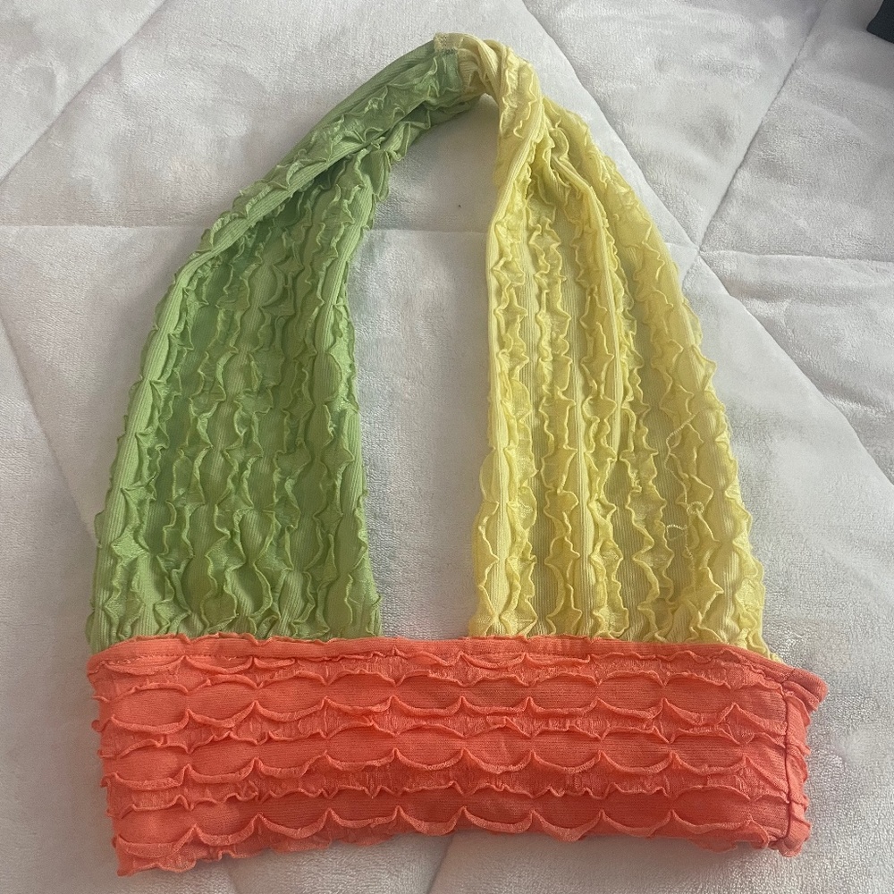 Mic color top